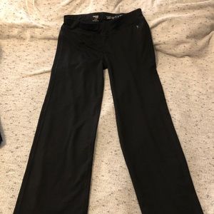 3 semi fitted black yoga pants sz L